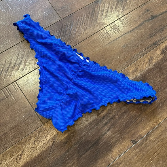 ☀️SHADE & SHORE Ruched Back Ruffled Edge Blue Bikini Bottom - Picture 2 of 7